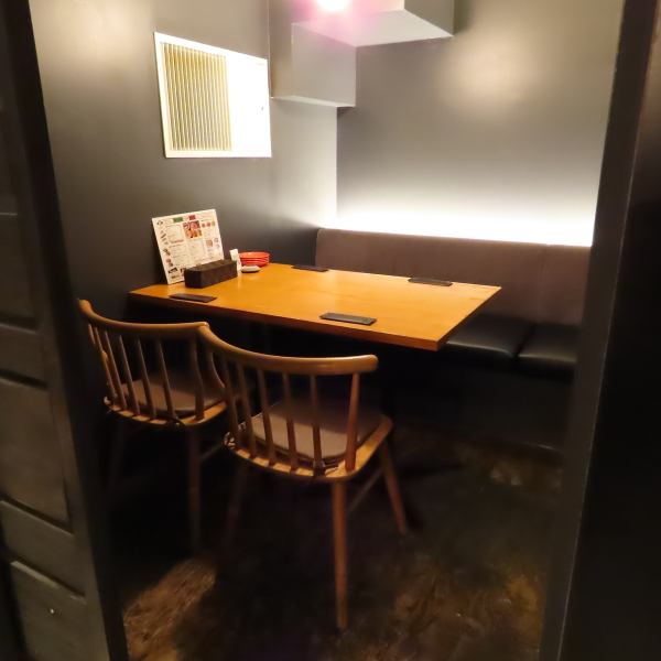 【個室完備】多様な席タイプ/デート、女子会、誕生日パーティ、会社宴会、接待など、さまざまなシーンに対応