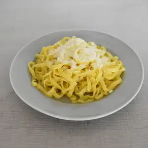 【火锅的最后点缀】新鲜意面和帕玛森奶酪