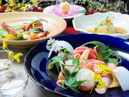 Banquet Plan [All-you-can-drink included, 9 dishes total] Wagyu beef fillet and live abalone luxury course: 10,000 yen (tax included)