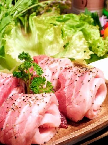 人気のサムギョプサルなど種類豊富に取り揃えております！