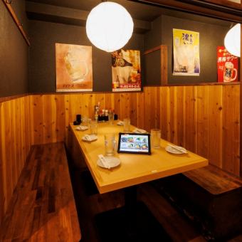 [Table seats (2 to 40 people)] 2 people or more can be used casually! Table seats where you can relax and enjoy your meal are perfect for everyday use, such as dates, girls' nights out, and drinking parties with colleagues.All seats are semi-private rooms, so it is recommended for casual gatherings and dinners.