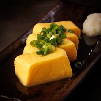 Rolled egg with silver bean paste
