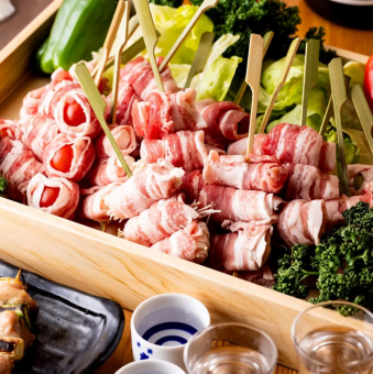 Each and every one is prepared in-house! A Hakata specialty, vegetable-wrapped skewers!