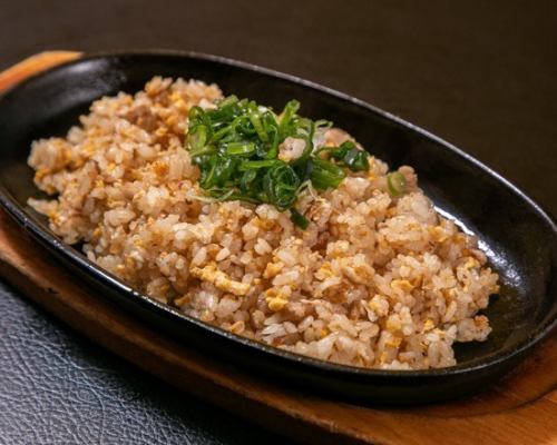 Garlic fried rice