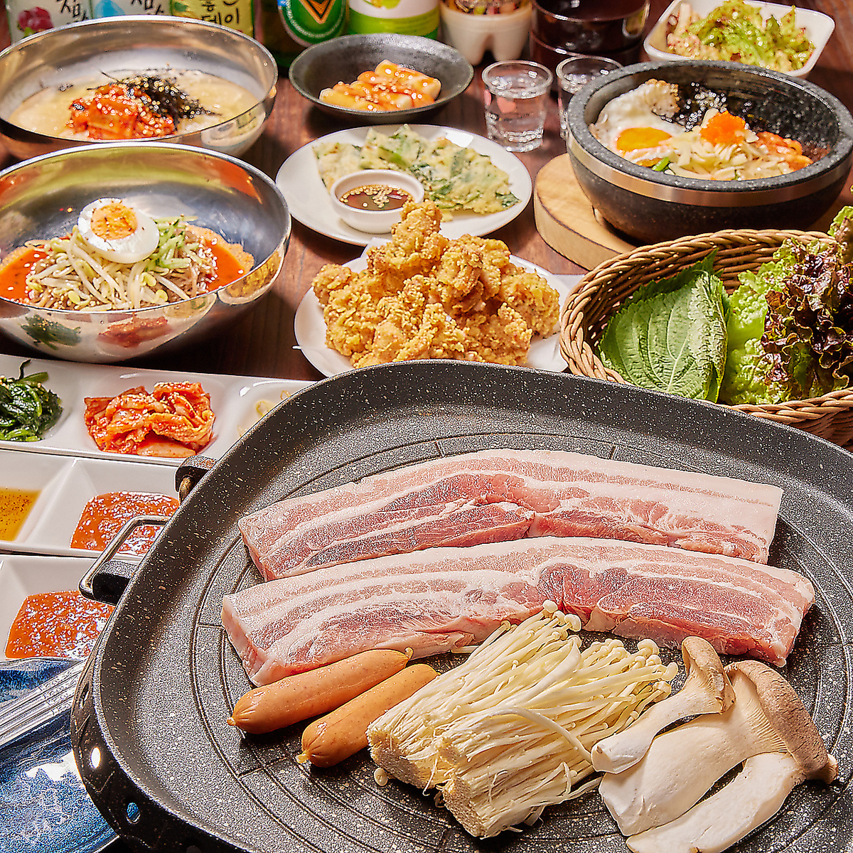【なんば駅徒歩4分】サムギョプサル食べ放題！コース3,278円(税込)～