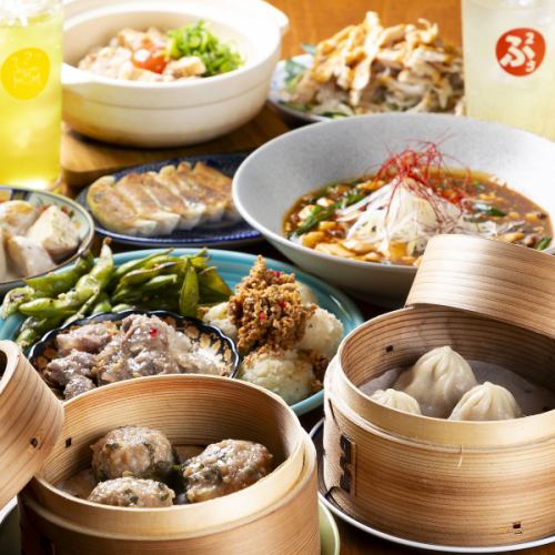 Steamed dishes and a wide variety of snacks