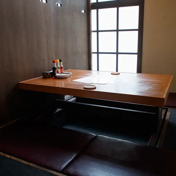 [Private Rooms Available] We offer private rooms for groups of 2 to 36 people! *Reservations are required in advance.Our venue can be used for a variety of occasions, including company banquets and business entertainment, as well as family gatherings and events with children.
