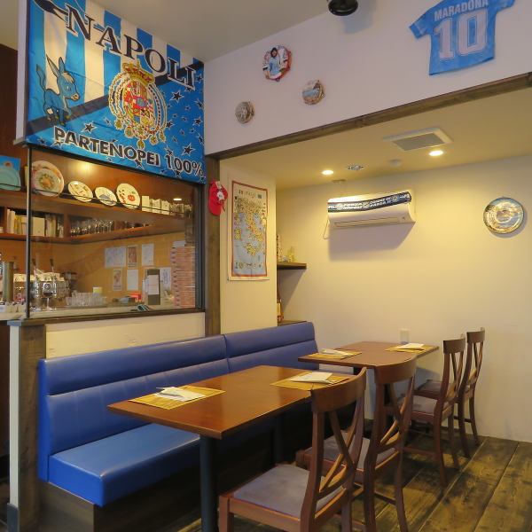 ◆◇～こだわりの内装～◇◆インテリアにもこだわりのある当店。日光が差し込む店内には、テーブル席とカウンター席のご用意となります。テーブルのレイアウトも人数に応じて変更できますので、団体様も大歓迎です！人数・金額をご相談の上、コース料理も可能ですのでお気軽にお問合せください♪