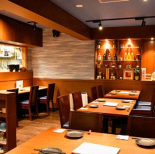当店では貸切もご提供しております。家族や友人とプライベートな空間で過ごしたい方に最適です。さらに子供連れのお客様も大歓迎！安心してお食事を楽しんでいただけます。記念日などのご利用に貸切をご利用いただき、心地よい雰囲気の中で、思い出に残る素敵な時間をお過ごしください。