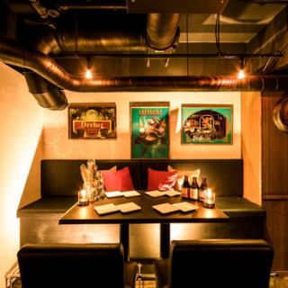 We also have stylish designer seats! The interior design and lighting have been carefully considered, creating a relaxing space lit by soft indirect lighting.