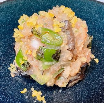 甘えび・黒オリーブ・焼万願寺唐辛子なめろう