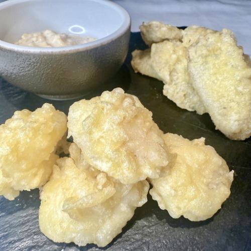 ホタテと冬ごぼうおつまみ天ぷら レモンタルタルで