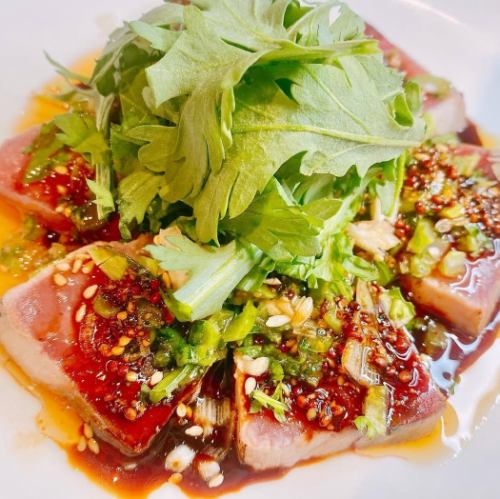 春菊醤油で頂くぶりのたたき