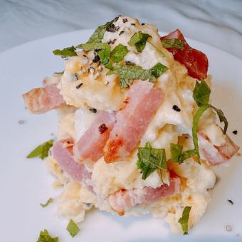 ガーリックベーコンポテトサラダ