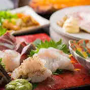 生ビール含む2H飲放付!お刺身盛り合わせや若鶏の唐揚げ等全8品ゆらりお手軽コース3,500円