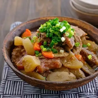 牛すじ煮込み