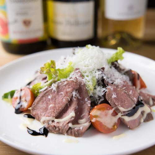 【高たんぱく＆低脂質◎】国産牛のローストビーフ　980円(税込)～