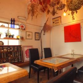 【Table ◆ 6 people × 1 table】 Spacious seats are perfect for use with families with children ♪ Please enjoy yourself as you enjoy authentic Italian cuisine.