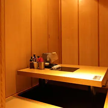 <p>ゆっくりお食事を楽しめる個室席完備!個室でのご宴会も利用可能です◎お子様連れのお客様でも安心してお食事をお楽しみいただけます。</p>