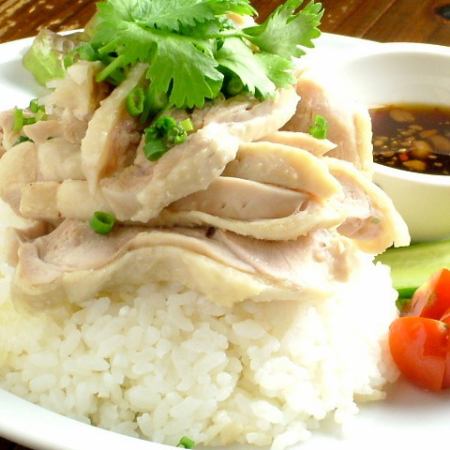 特色菜[鸡饭（Khao Man Gai）]