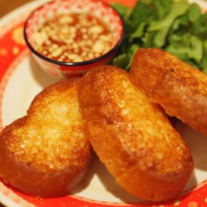 タイ海老トースト　～カノムパン・ナークン～（1P）