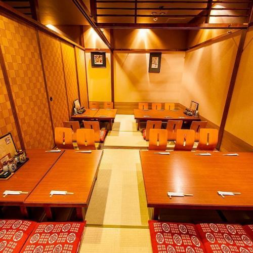 <p>From digging private rooms that are perfect for special occasions such as dates, anniversaries, and birthdays, as well as ordinary meals, to tatami mat private rooms that are ideal for large banquets.We have many private rooms that can be used in various situations.</p>