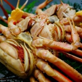 越前ガニと海鮮丼が自慢