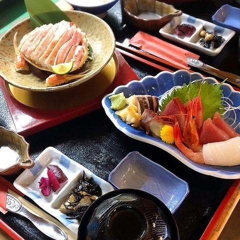 福井の地魚やカニをはじめとする豪華海鮮をお楽しみください。