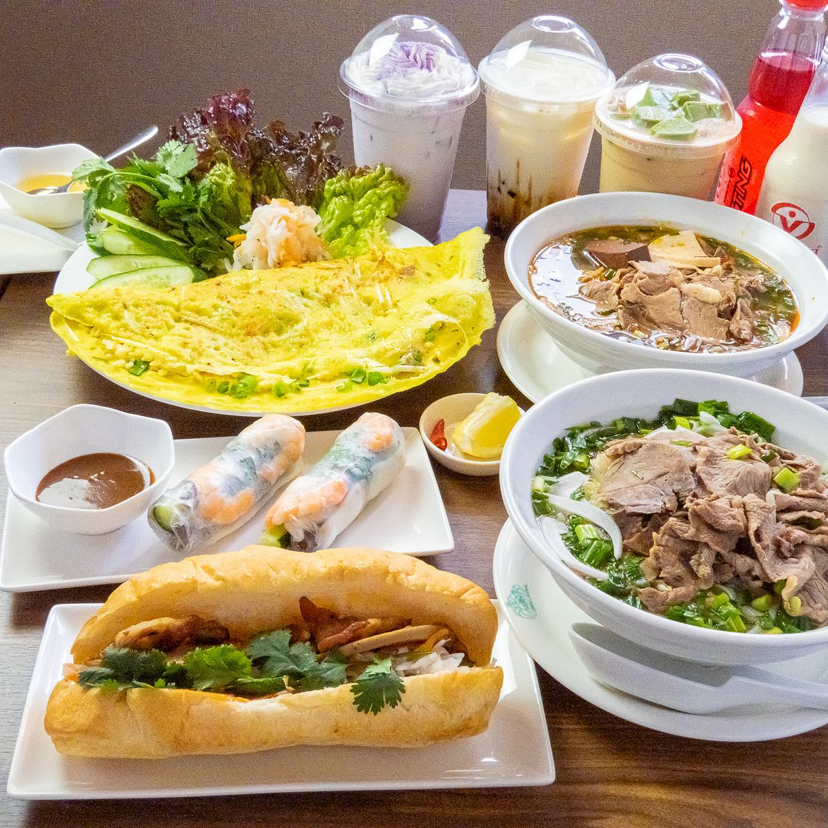 清潔感のある広々店内で本格ベトナム料理を堪能♪