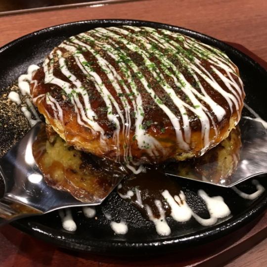 ◇ Exquisite! Teppanyaki fluffy okonomiyaki ★ We also offer a 4400 yen course that is recommended for welcome and farewell parties and entertainment ♪