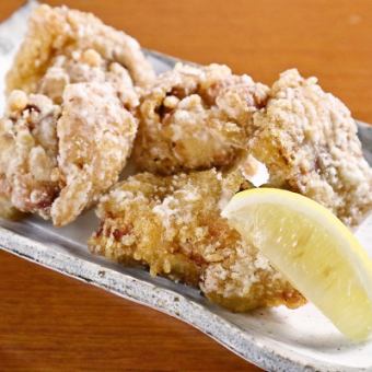 Special fried chicken prepared with roasted sake (5 pieces)