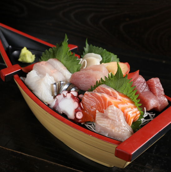 [Limited quantity] A boat heap using fresh fish procured daily from Tsukiji.