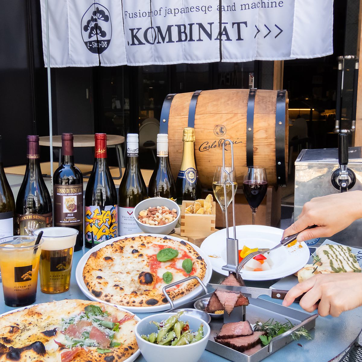ビアガーデン開催中！なんと人気のピザも食べ放題！