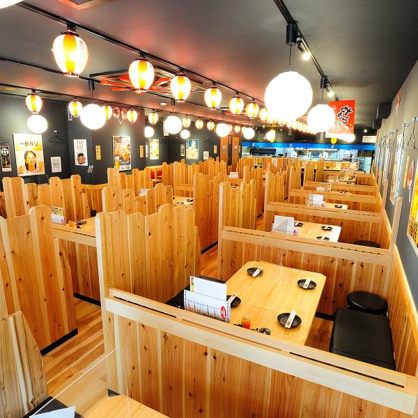 [A little drink at the end of work ♪] Counter seats are also available, so please feel free to visit us ♪ It is a shop that can be used by people of all ages with a spacious seating interval! We are waiting for you from the concentric ◎