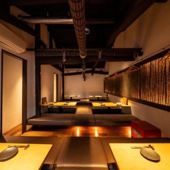 This is a perfect space for couples! Enjoy delicious food and drinks in a stylish Japanese space.