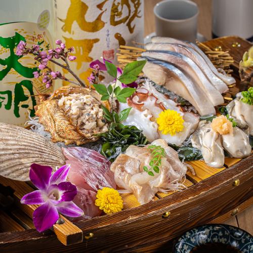 Our most popular menu item: [Assortment of 7 kinds of sashimi] from 950 yen (tax included)