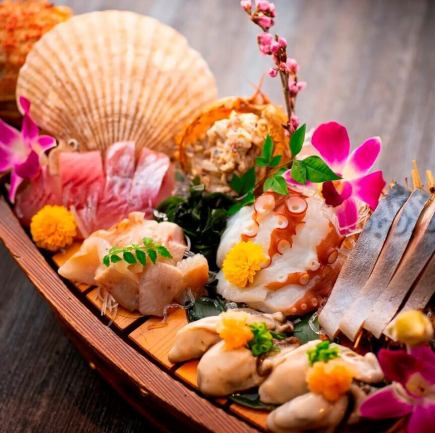 The "5,500 yen (tax included) course of fresh fish and charcoal grilled dishes delivered directly from the source" is made with ingredients that have been delivered that day.