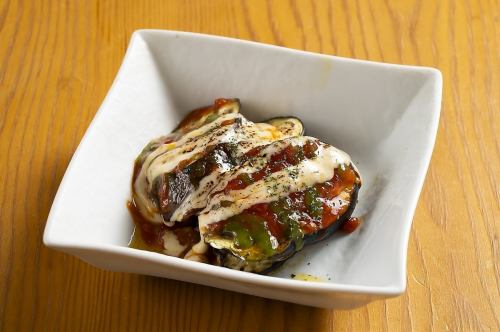 Eggplant with Genovese Tomato and Cheese Sauce