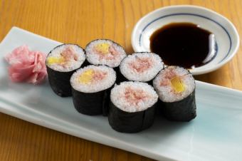 Fatty tuna and thin roll sushi