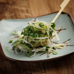 大根おろしと薬味のさっぱり手ごねつくね