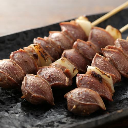 砂肝串　　　　　　たれ・塩