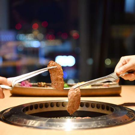 【になに出し共9道菜】尾崎牛瘦肉生拌飯、薄切牛舌、尾崎牛5種、厚切牛腰肉、炒壽喜燒等。