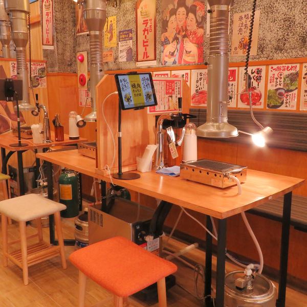 幅広い年齢層の方からご支持を頂いております。是非心ゆくまでごゆっくりご歓談下さい。様々なお席をご用意しています。　