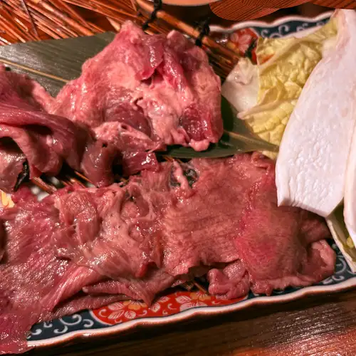 牛タンテールスープでしゃぶしゃぶ食べる!ごまだれと塩ポン酢でどうぞ