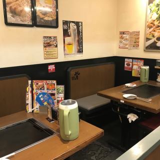 賑やかな雰囲気でご飲食をお楽しみいただけます。