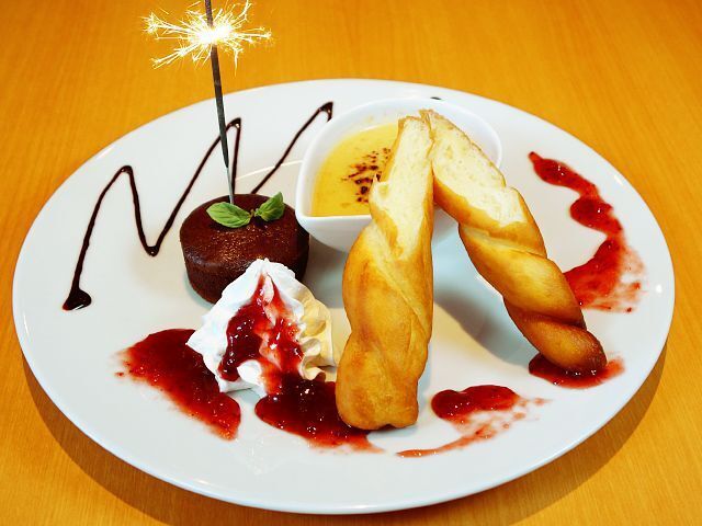 お誕生日のお祝いも【とりの蔵】にお任せください♪