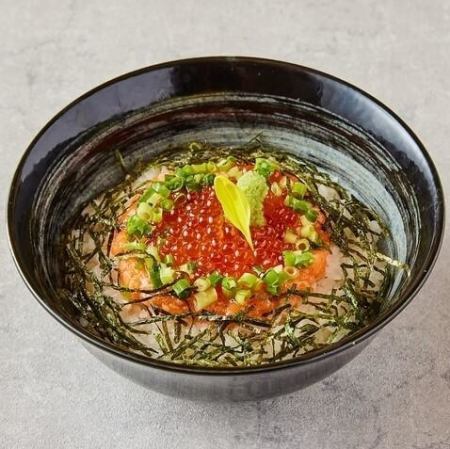 鮭とろイクラ丼