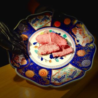 【梅子】肉类套餐全11种⇒8,800日元（含税）