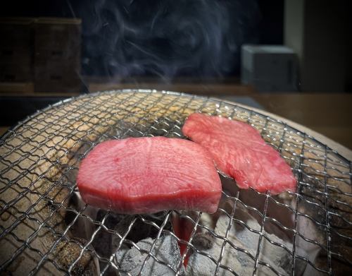 完全予約制のコース専門店