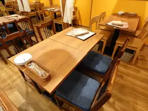 【테이블석 4명×12석】이쪽은, 느긋하게 넓고 인기의 4분 테이블석을 12탁탁 준비하고 있습니다.여자회나 연회, 생일・기념일의 축하에 최적입니다.좌석의 수에 한계가 있으므로, 희망하시는 손님은 서둘러 예약을 추천합니다.소중한 분과의 멋진 시간을 보내주세요 ◎